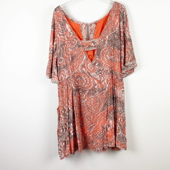 Free People Boho Love Bird Orange Printed Cold Shoulder Mini Dress Size Small - Picture 4 of 6